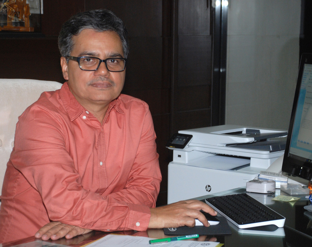 Rakesh Kumar I India, being a tropical country, has always been dusty; hence people have adapted differently